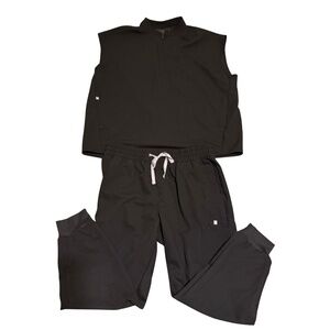 FIGS Women’s Rafaela Oversized Scrub Top + Zamora Joggers Set – Black XL